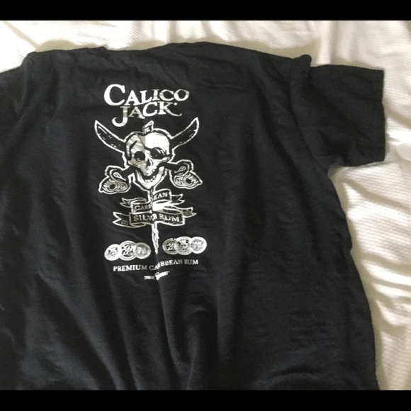 Never worn Pittsburgh Pirates tee-shirt - Picture 2 of 2